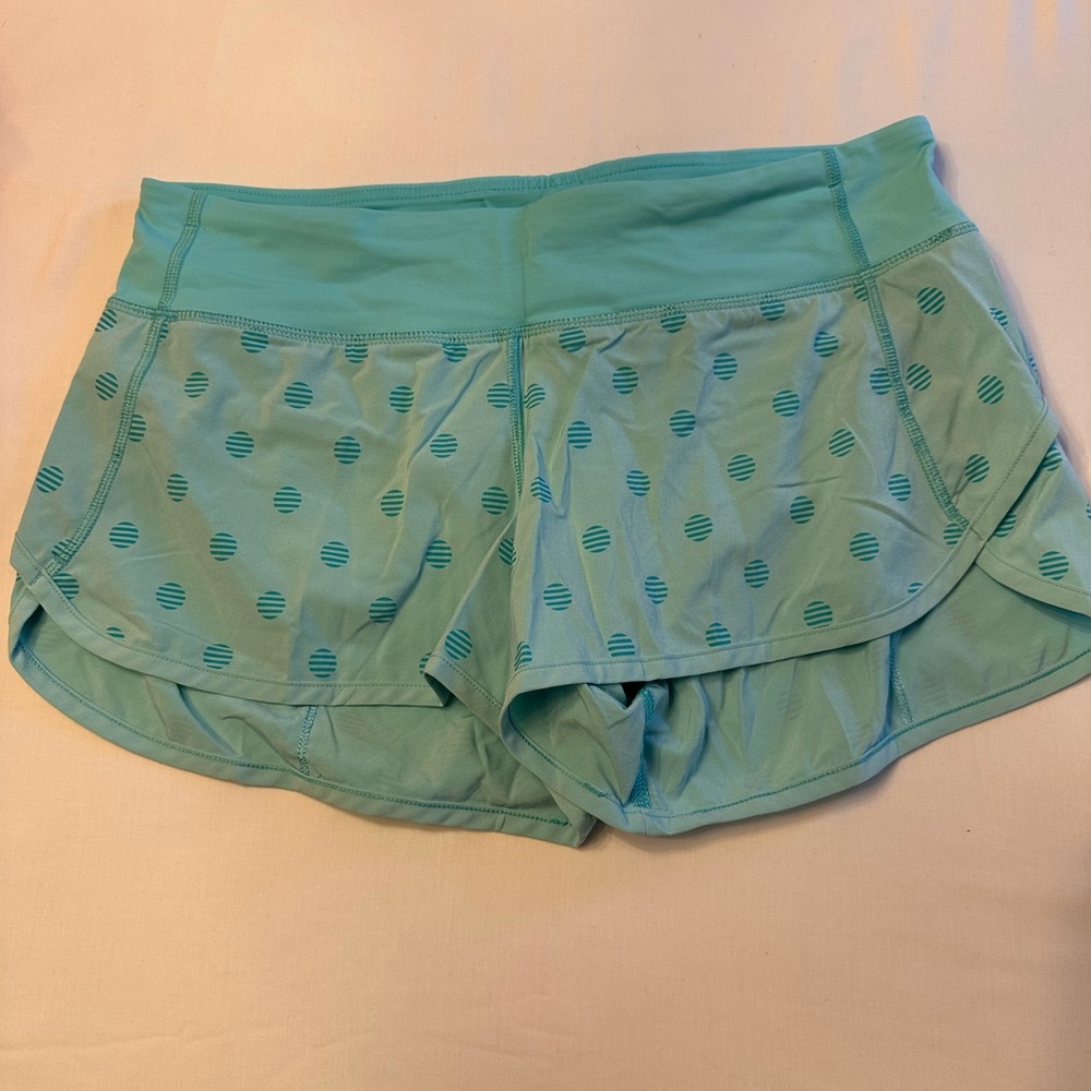 Lululemon Run: Speed Short 2.5”,LR,*4-Way Stretch, Size 6 - Picture 5 of 9